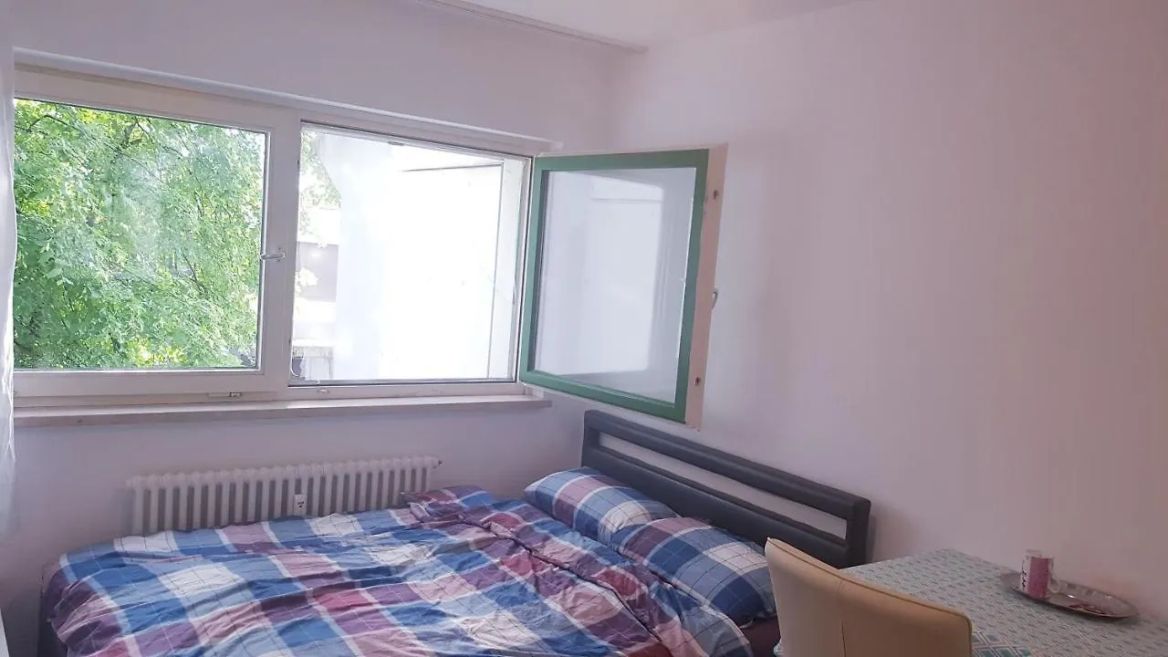 Schones Zimmer Munich 0*,